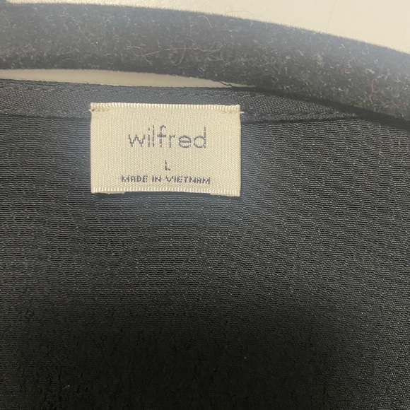 Wilfred size large blouse - Picture 2 of 3